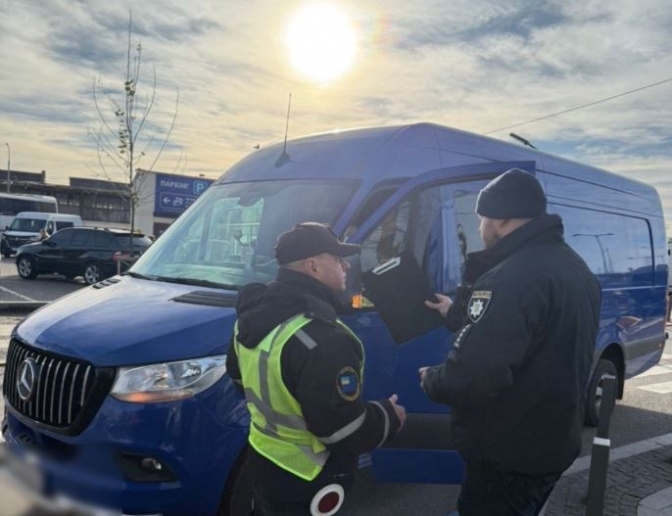Патрульні Львова виявили нелегальних перевізників