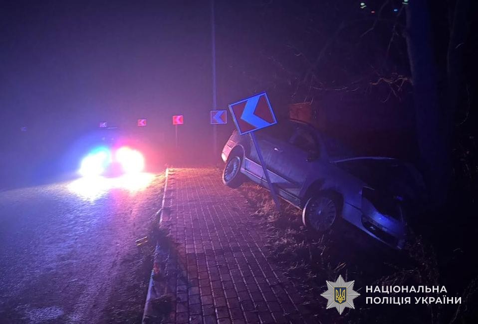 П’яний водій на Самбірщині спричинив ДТП: є постраждалі