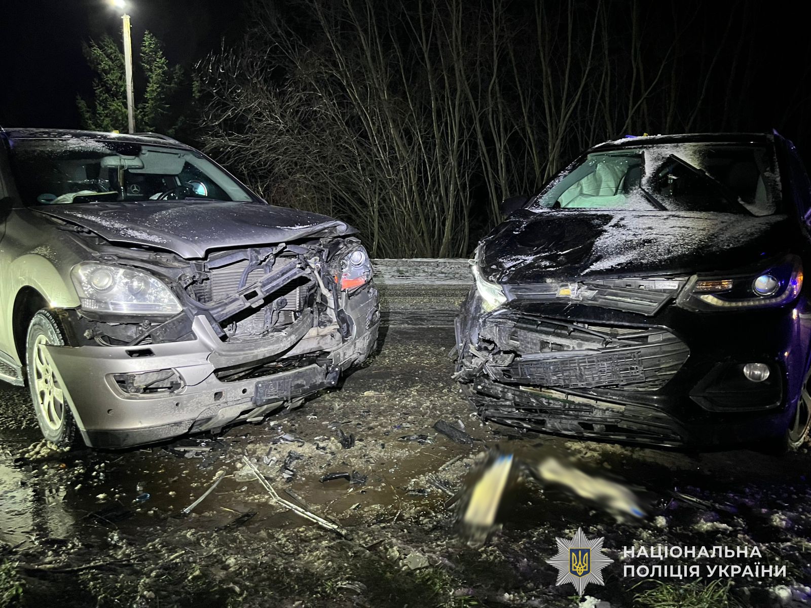 Внаслідок зіткнення двох легковиків на Львівщині травмувався 44-річний чоловік