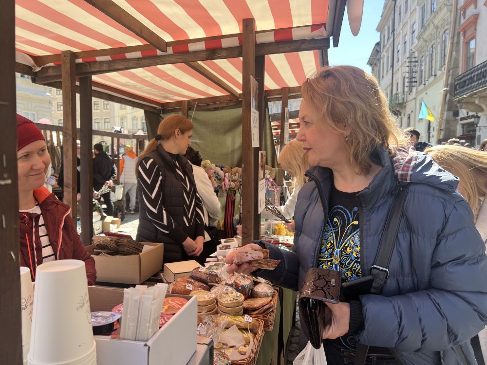 Сила громади у дії: на вихідних Львів проведе ярмарок волонтерських проєктів