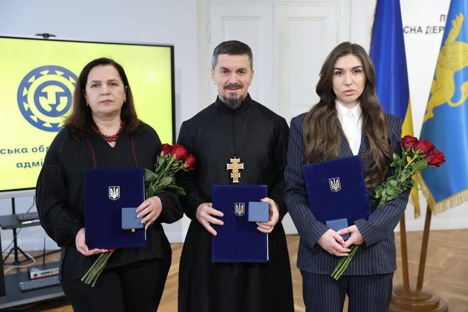 Волонтерів зі Львівщини нагородили відзнакою Президента «Золоте Серце»