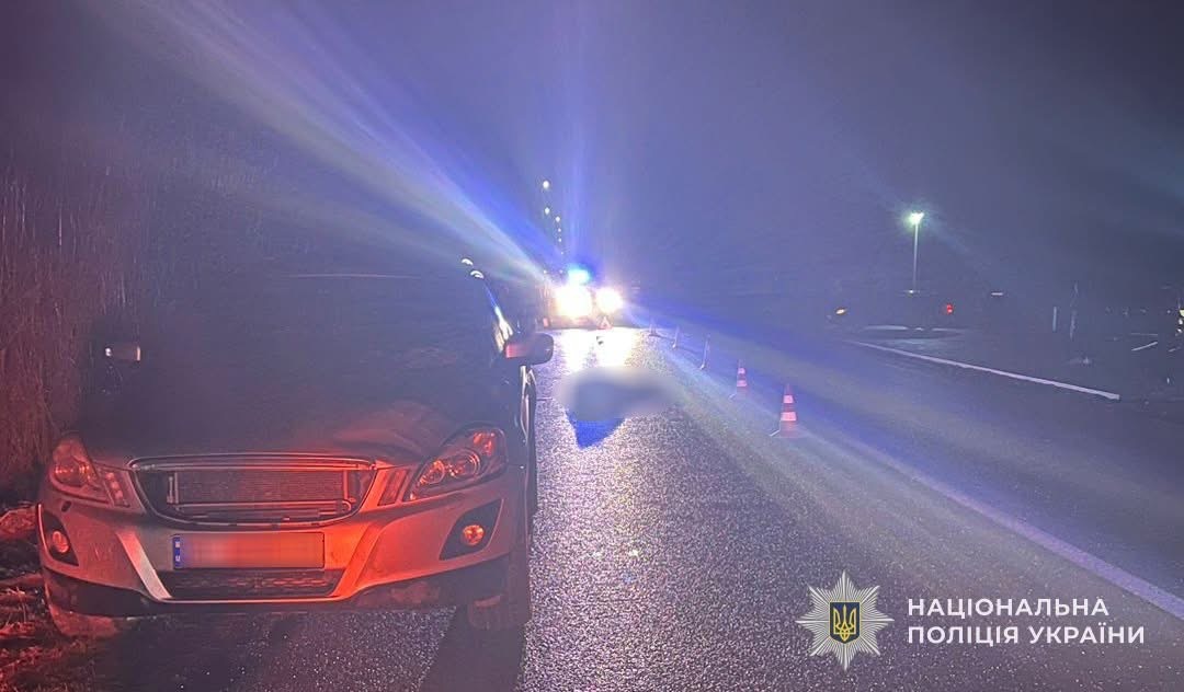 У Самбірському районі водій кросовера на смерть збив жінку: поліція з’ясовує обставини