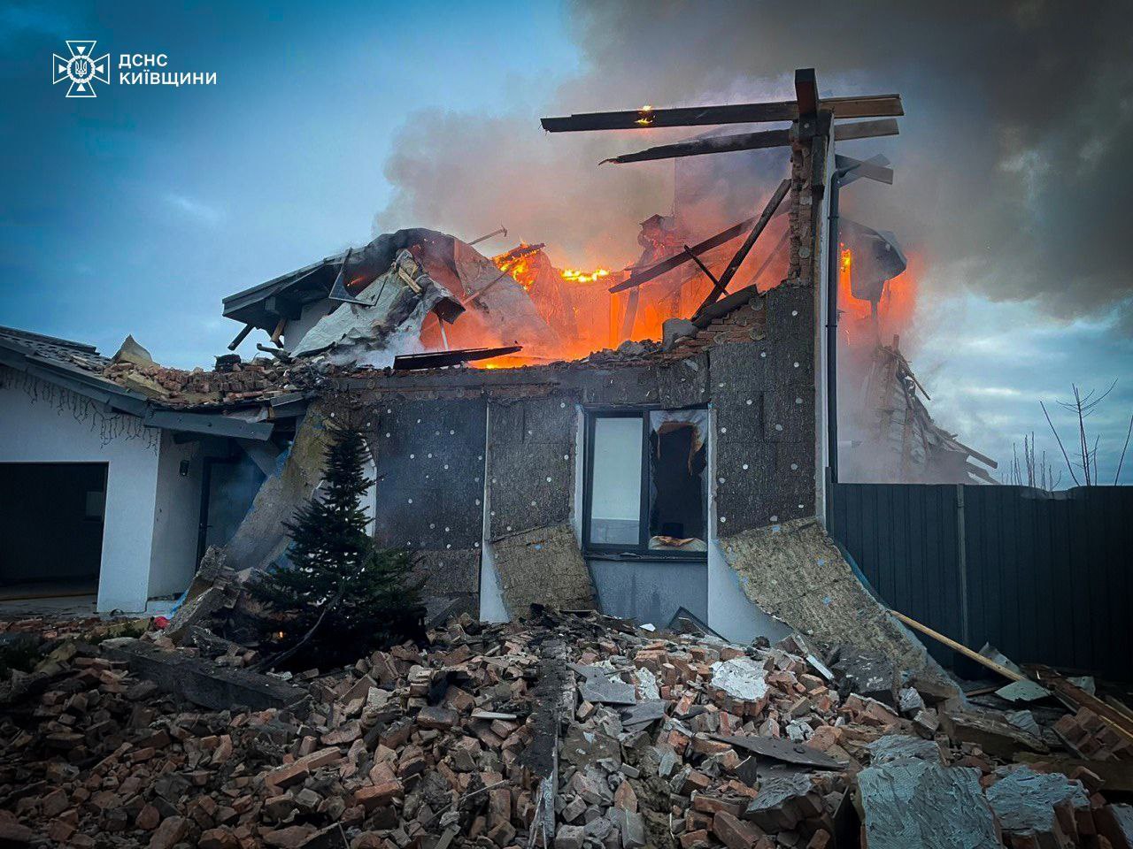 Удар росії забрав життя людей на Київщині, Житомирщині та Хмельниччині: деталі