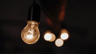 Енергетики розповіли, у яких групах та на скільки сьогодні вимикатимуть світло (ОНОВЛЕНО)