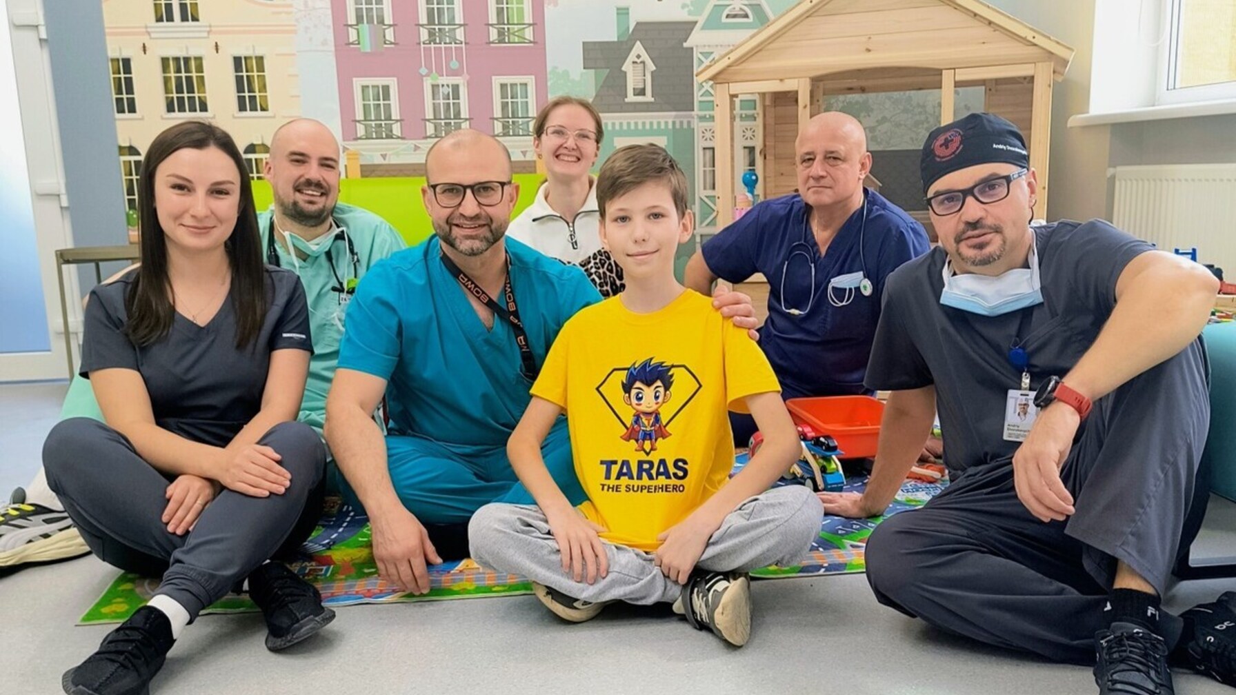 10-річний хлопчик отримав розрив печінки під час велопрогулянки: лікарі трьох міст врятували його життя