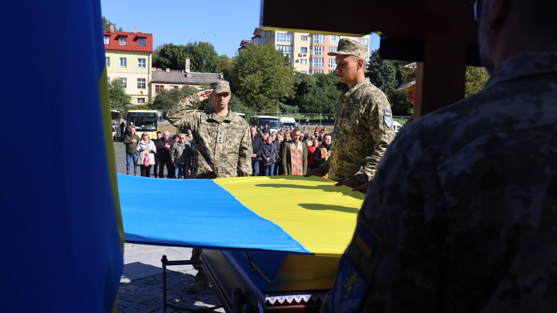 Сьогодні Львів попрощається із двома Захисниками