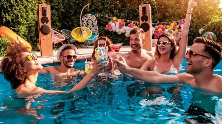 14 мільйонів на свій релакс: посадовці витратили гроші працівників на гулянки й відпочинок