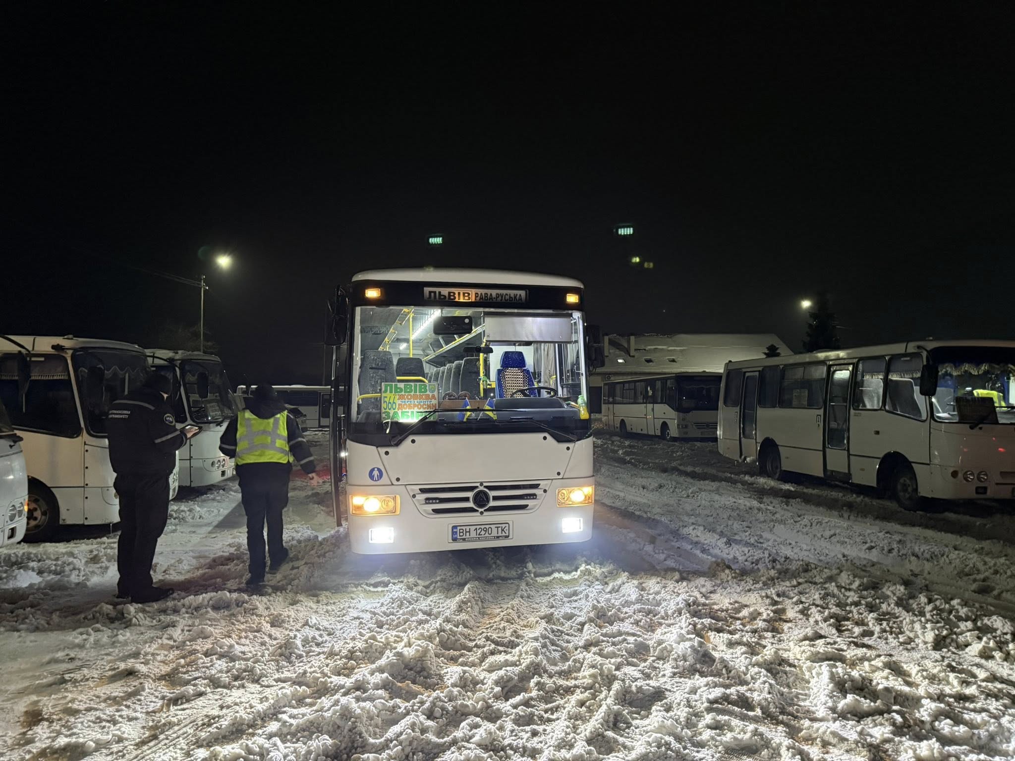 На Рава-Руському напрямку виявили порушення у роботі автобусних перевізників
