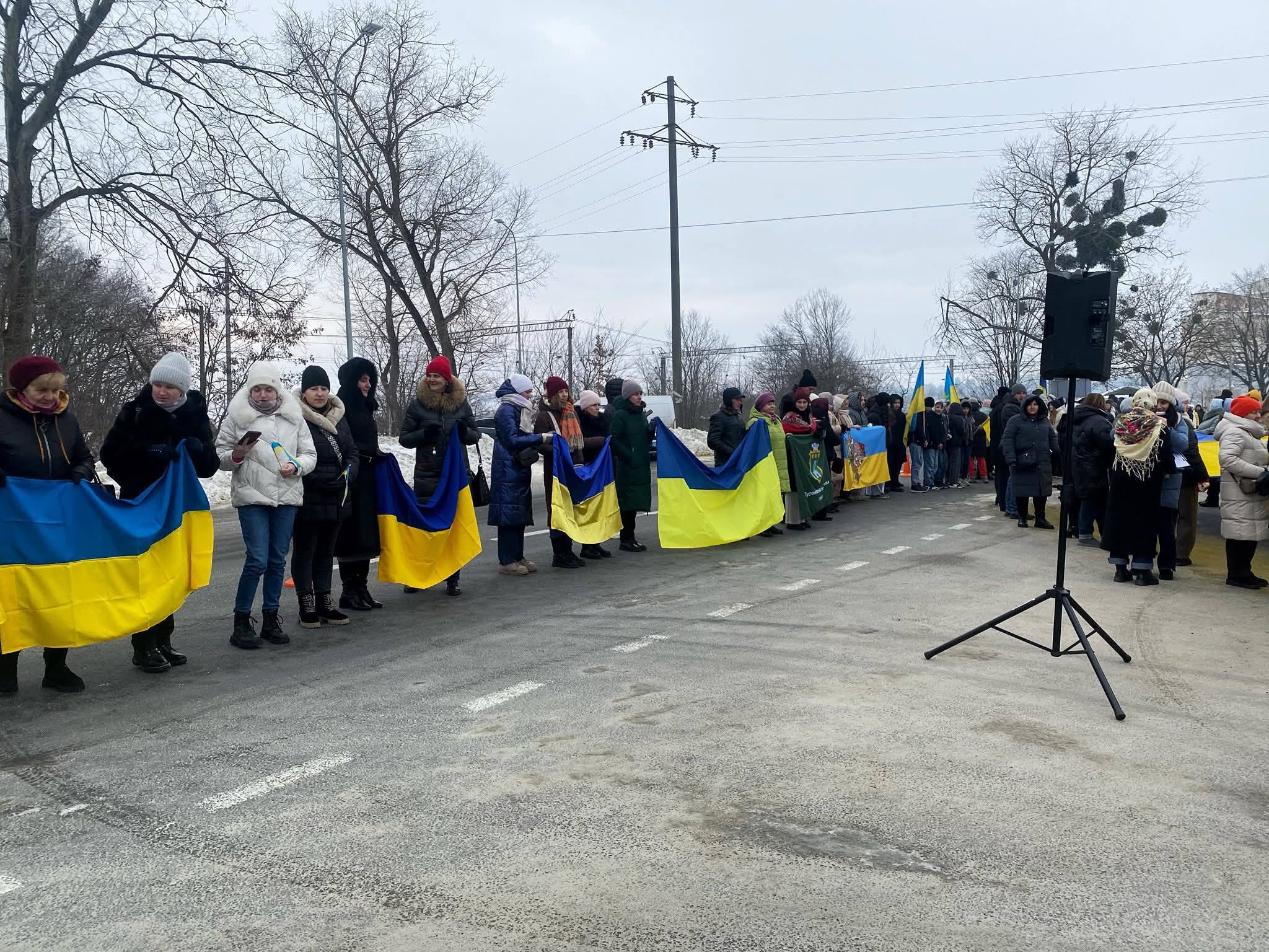 “Живий ланцюг” об’єднав Пустомитівську та Щирецьку громади (ФОТО)