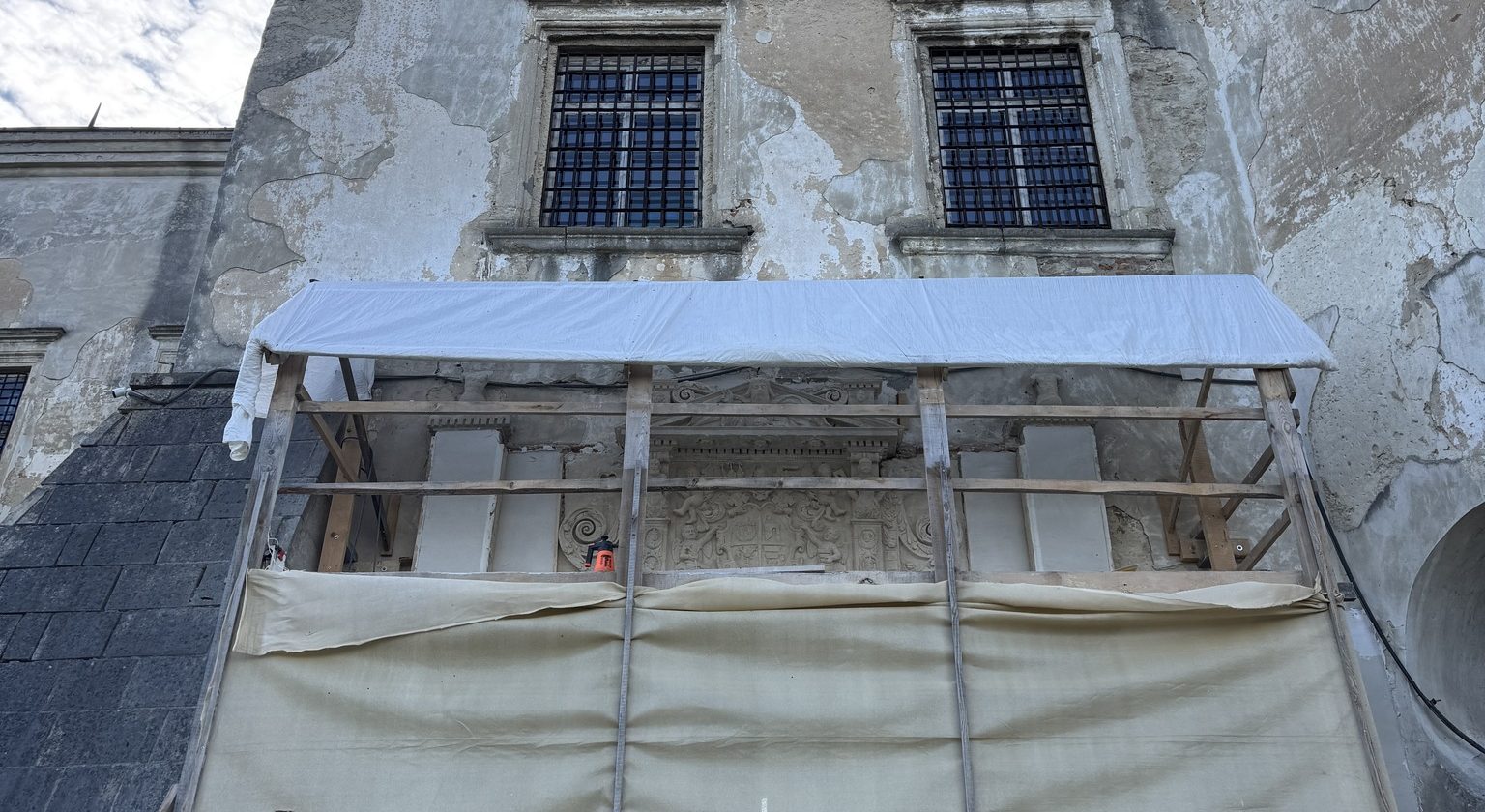 Польща профінансує реставрацію другого поверху вежі Олеського замку