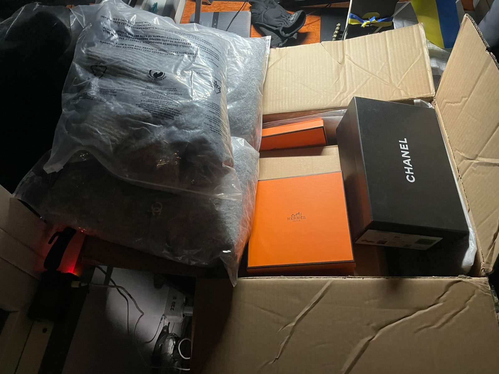 На кордоні з Польщею виявили контрабанду на майже 4 мільйони гривень