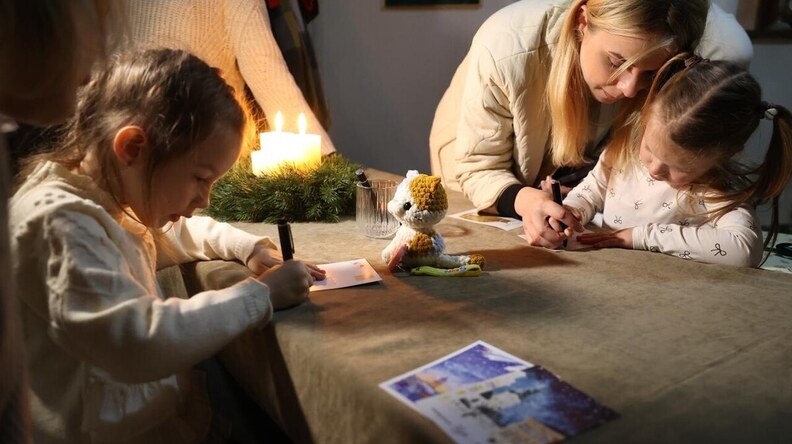 Різдвяна пошта у Львові зібрала майже пів мільйона гривень для купівлі ліків пораненим бійцям