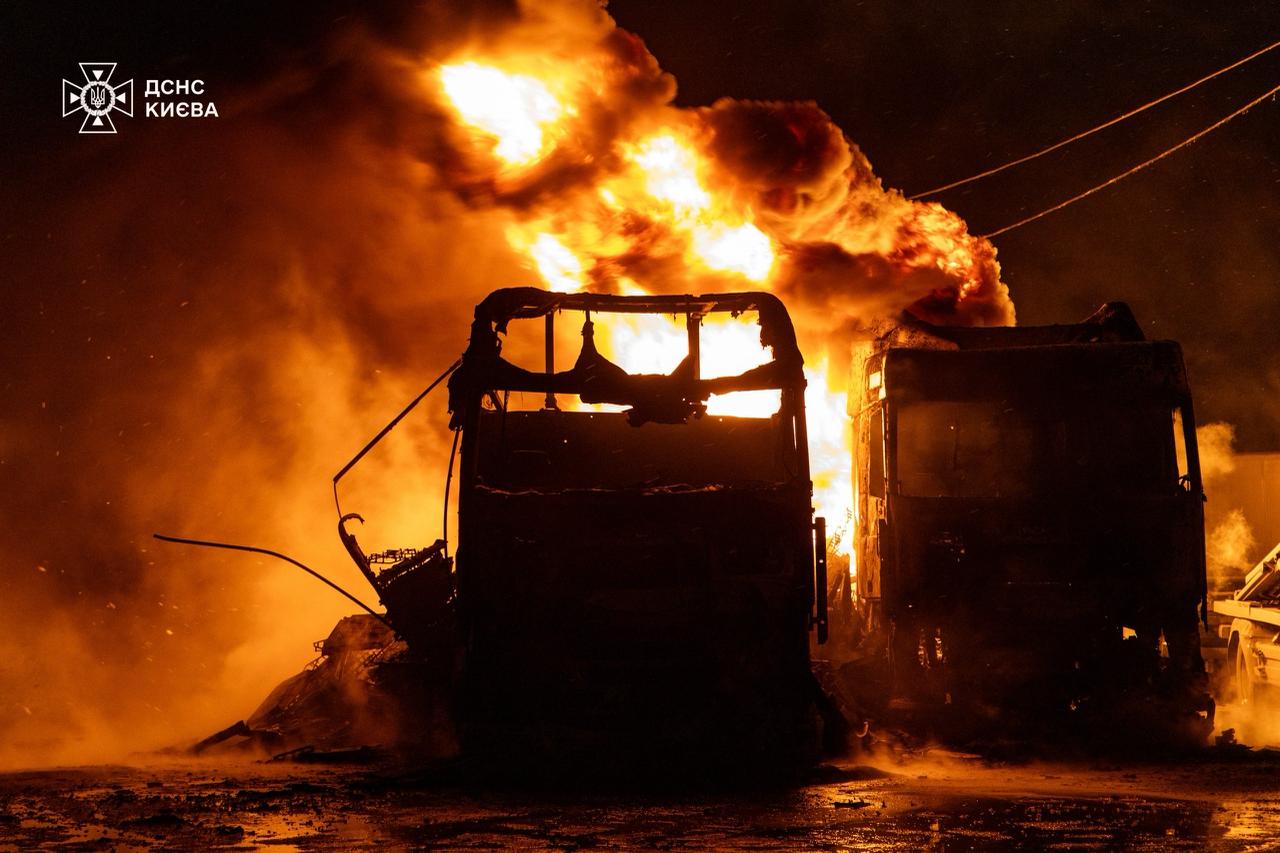 росія вночі масовано атакувала Україну: є загиблий і десятки поранених