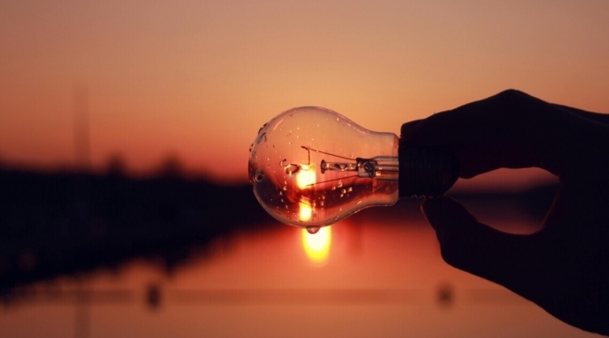 Чергове оновлення світла на Львівщині: графіки відключення