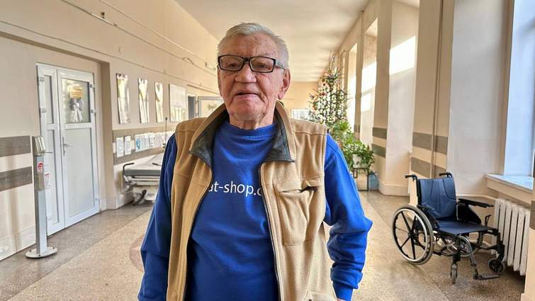 Львівські судинні хірурги врятували 79-річного чоловіка від ампутації