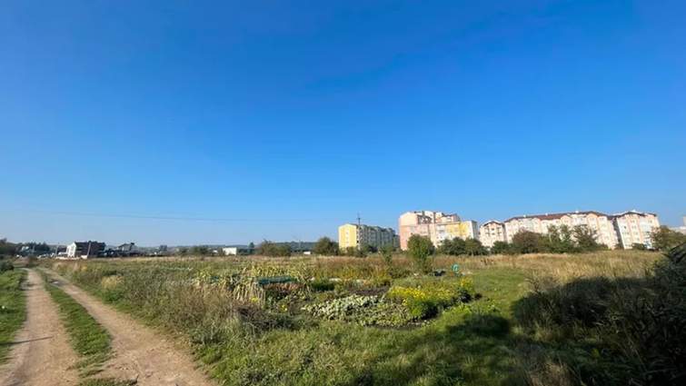 Компанія з капіталом 1 тис. грн виграла землю в Жовкві за 50 млн