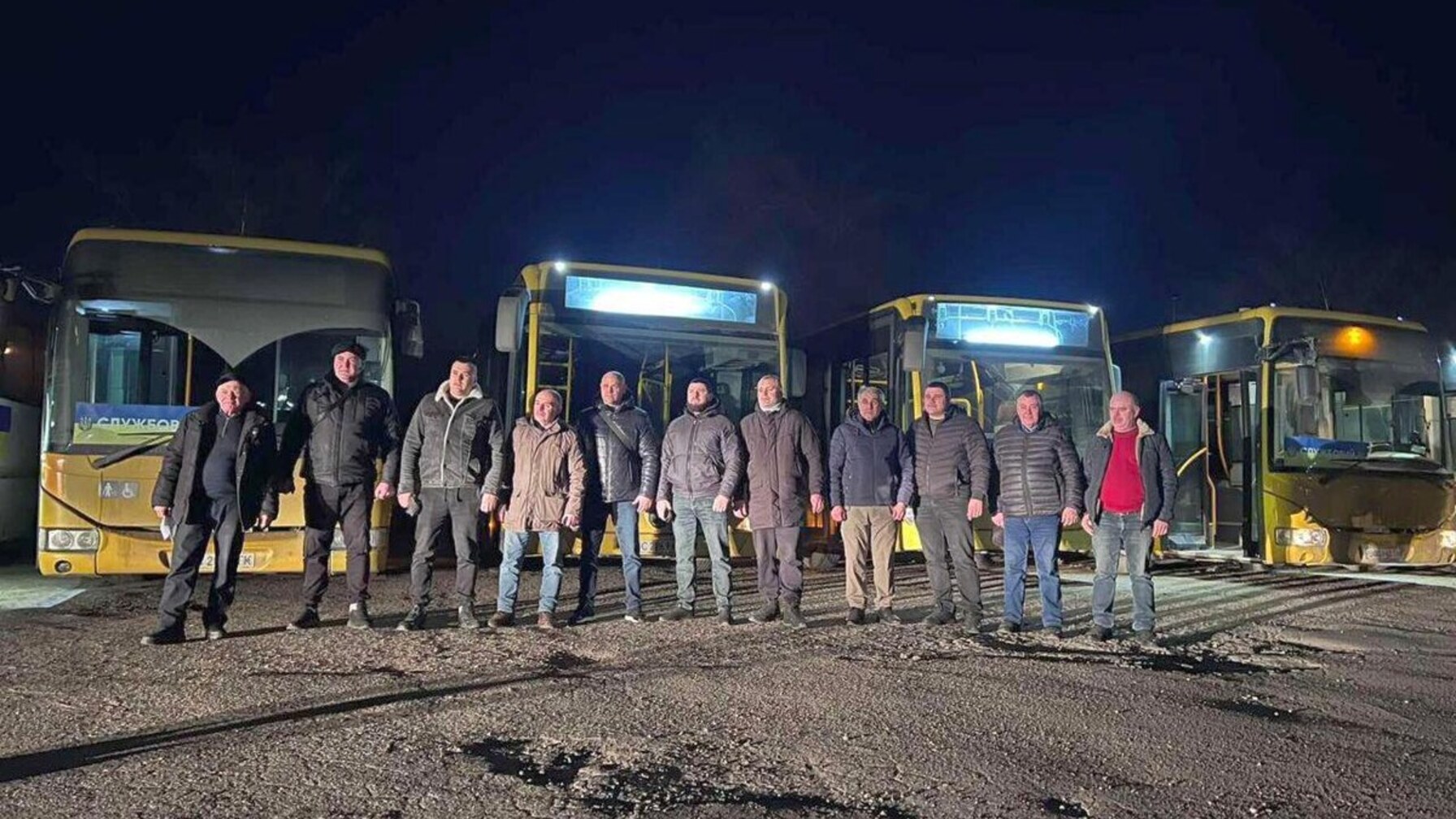 Майже 20 годин в дорозі: автобуси зі Львова вже приїхали в Одесу