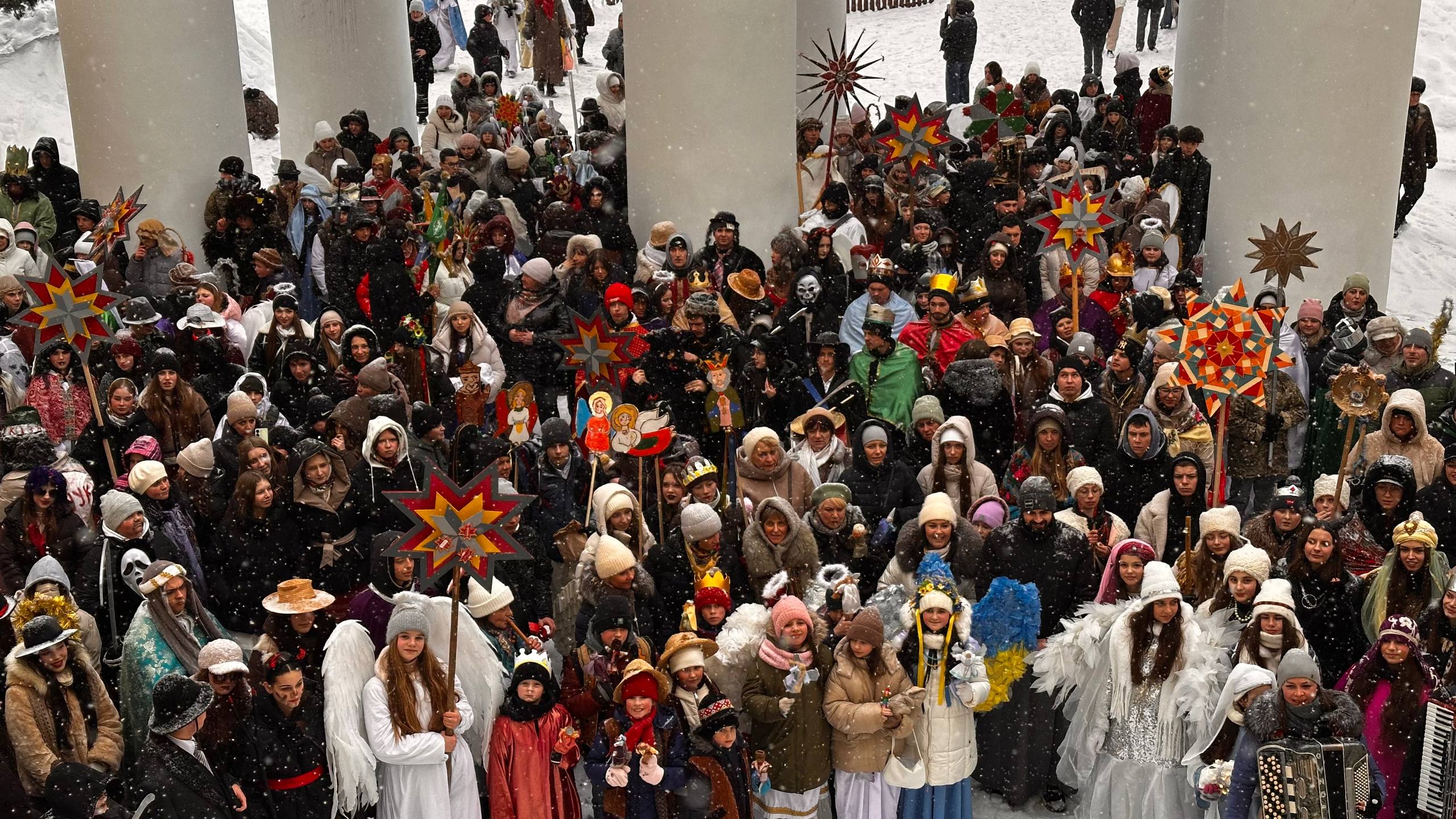 Вертепи Дрогобича зібрали 300 тисяч гривень на підтримку Збройних сил України