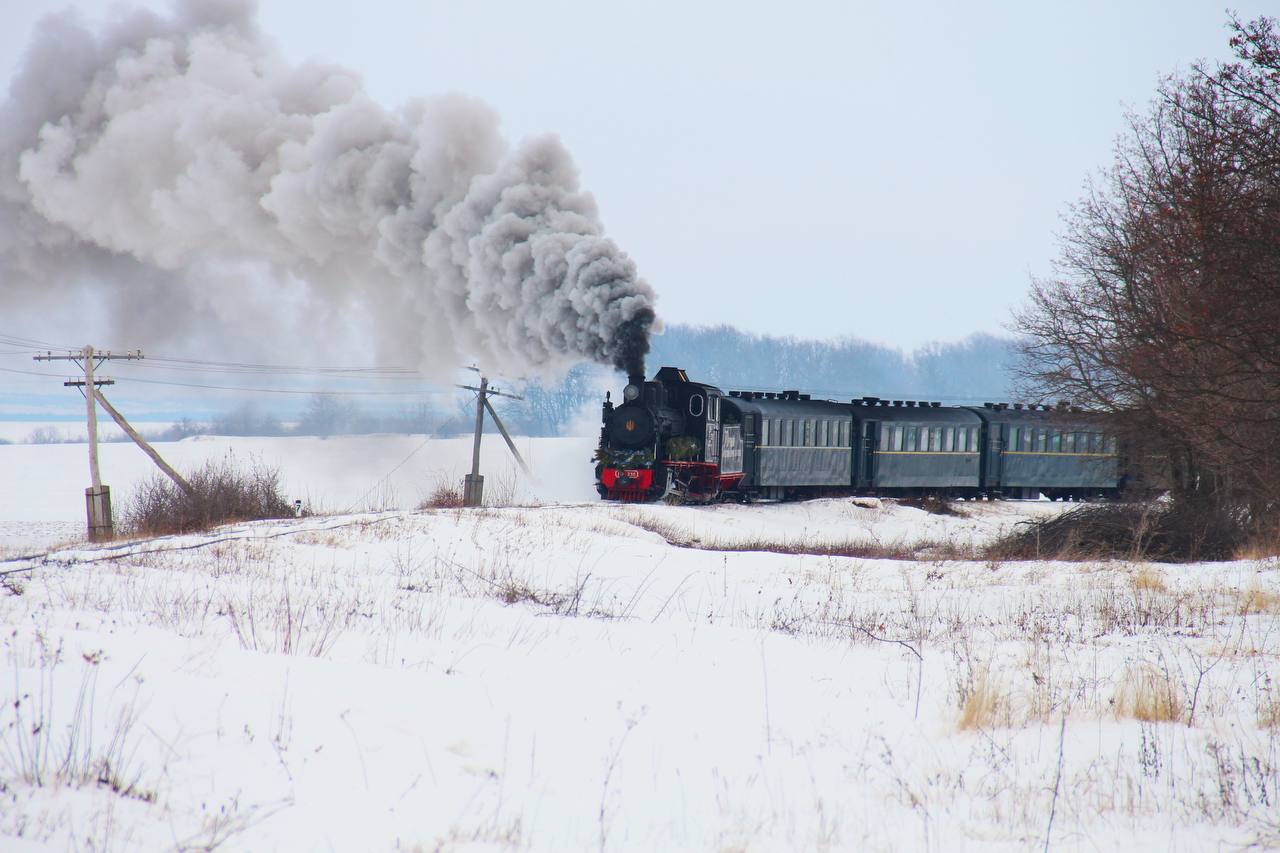 Зимова мандрівка найдовшою вузькоколійкою Європи: «Укрзалізниця» анонсувала ретро-тур