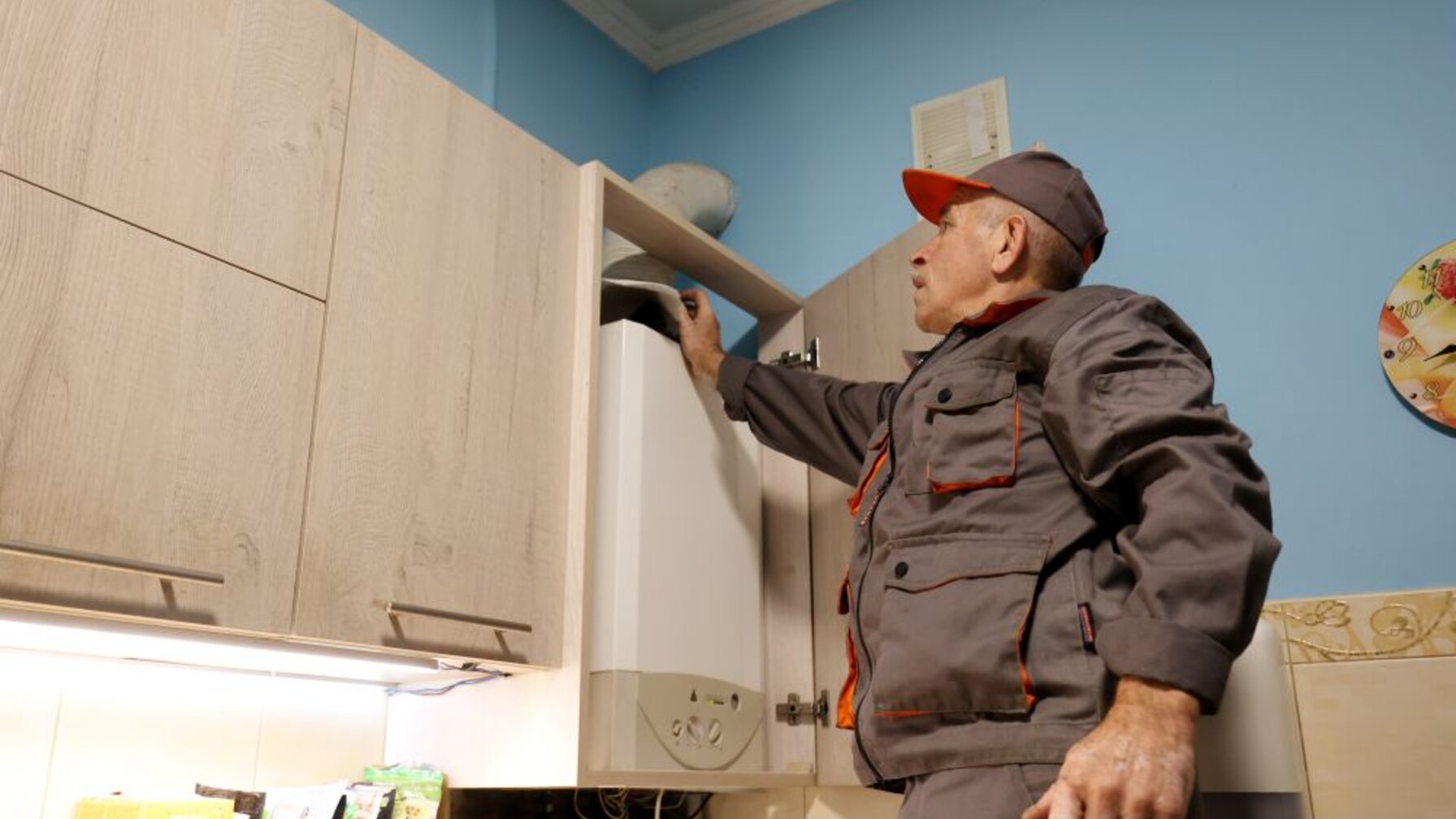 У Львові п’ятеро людей потрапили до лікарень через отруєння чадним газом