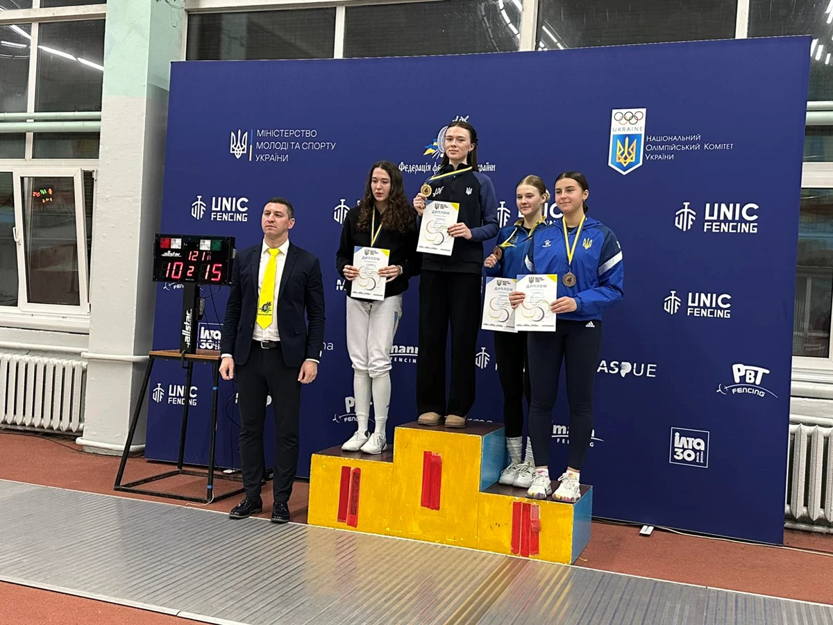 Фехтувальники зі Львівщини стали переможцями та призерами чемпіонату України
