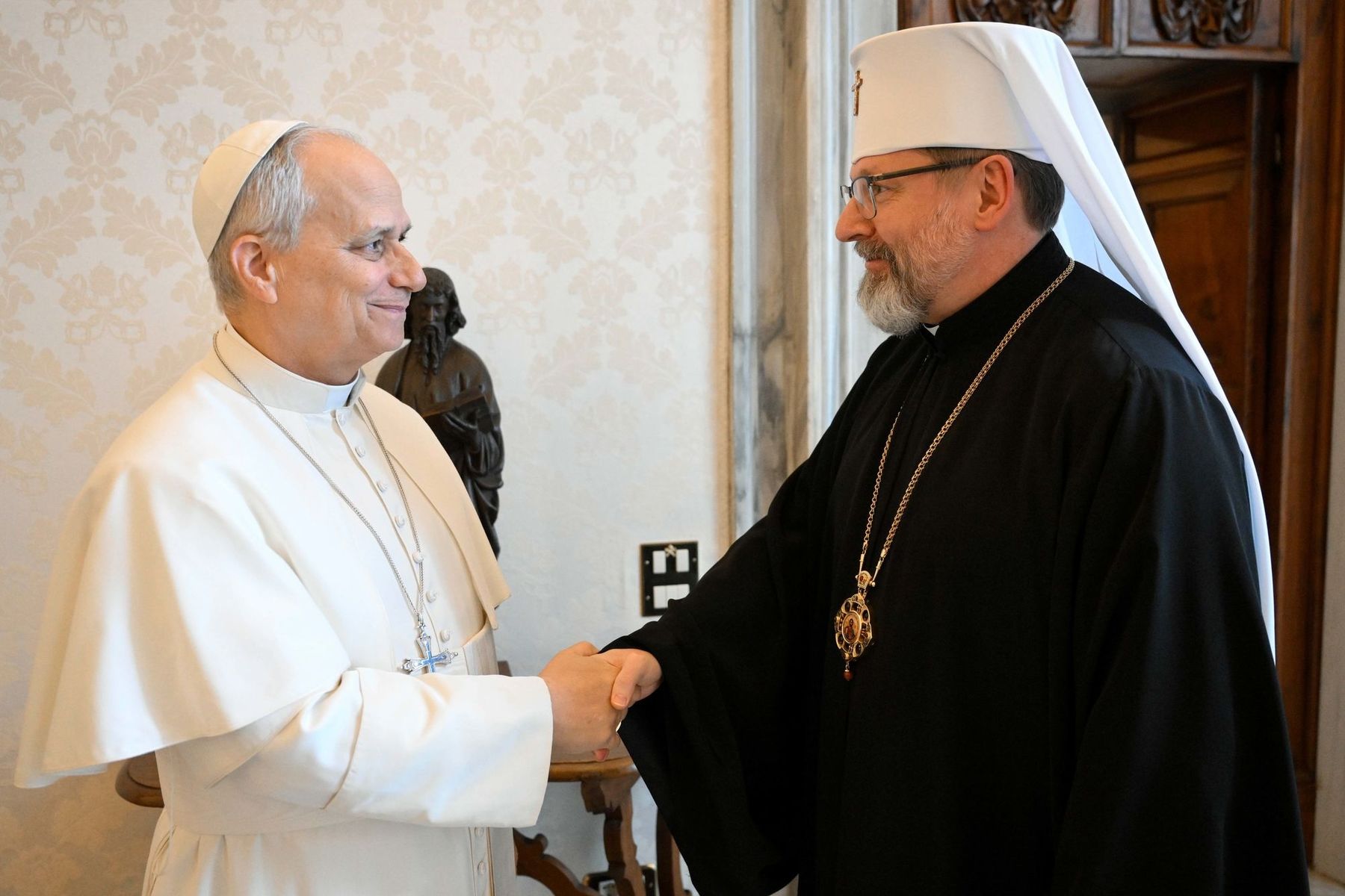 Блаженніший Святослав передав Папі Леву XIV списки майже 400 українських військовополонених