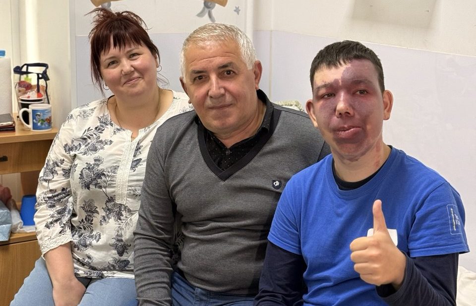 У львівському «Охматдиті» прооперували підлітка з рідкісним синдромом