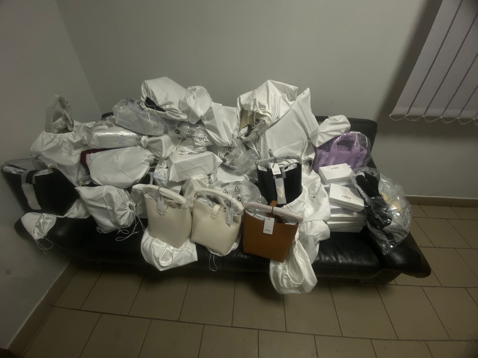 Прикордонники Львівщини запобігли незаконному переміщенню товарів майже на мільйон гривень