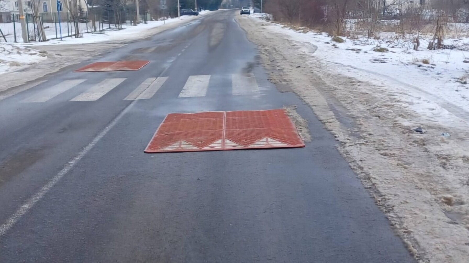 На обласній дорозі у Гряді облаштували «берлінські подушки»