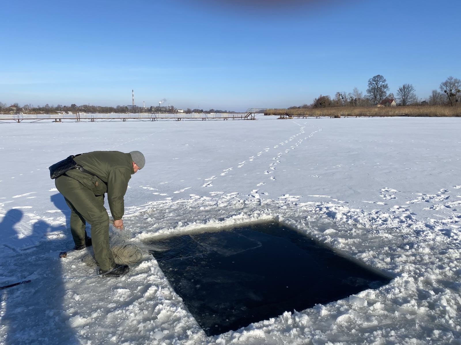 Чотирьох жителів Львівщини притягнуть до відповідальності за незаконну риболовлю