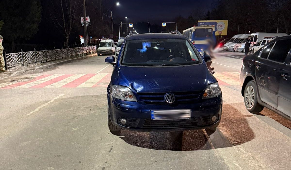 У Новояворівську 70-річний водій Golf збив жінку на пішохідному переході