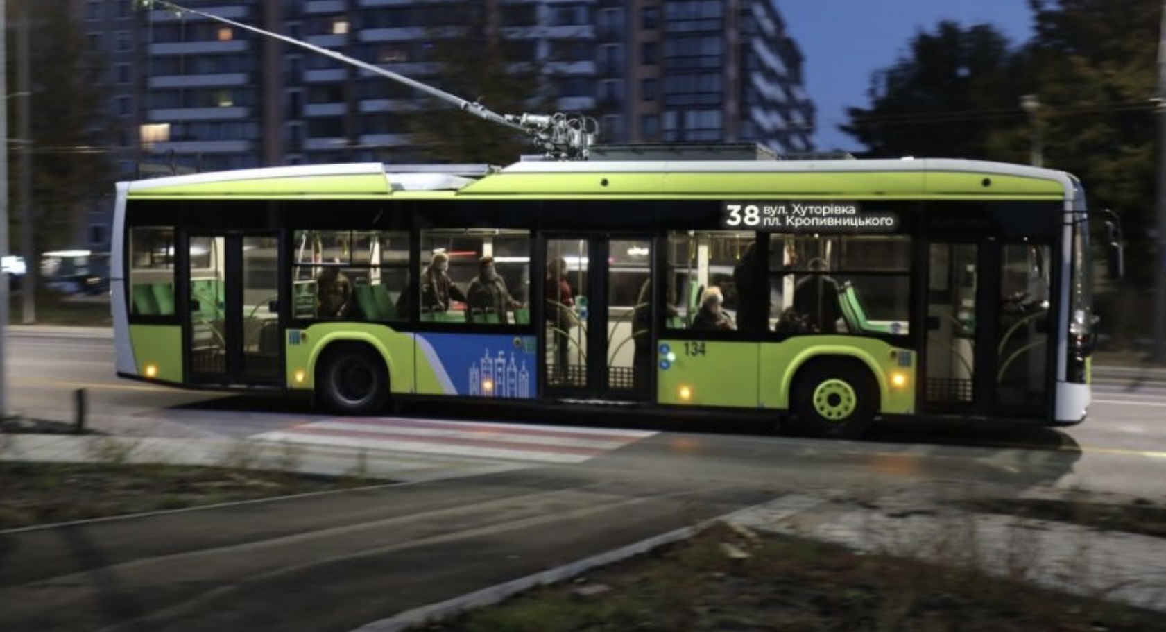 У Львові стався обрив контактної мережі: три тролейбуси курсуватимуть із затримкою