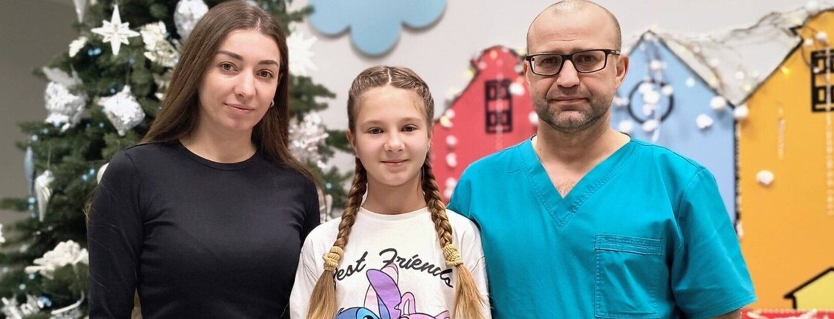 Нестерпний біль у плечі виявився пухлиною: у Львові провели складну операцію 11-річній дівчинці