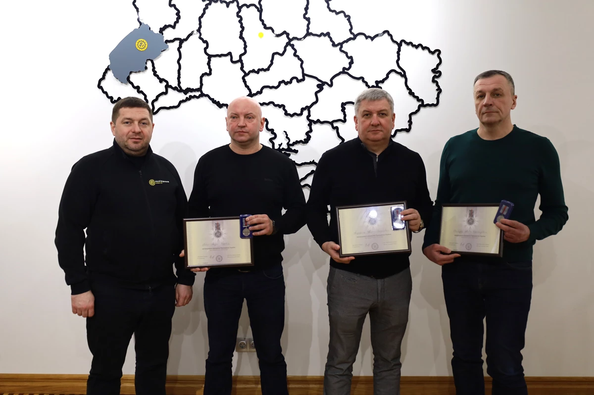 Відзнаками «За оборону України» удостоїли трьох жителів Львівщини