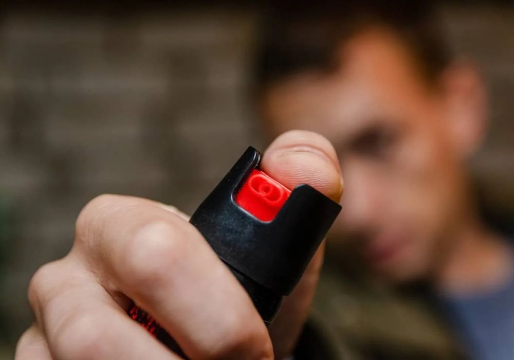 У Львові під час перевірки військового обліку стався напад на військового та поліцейських