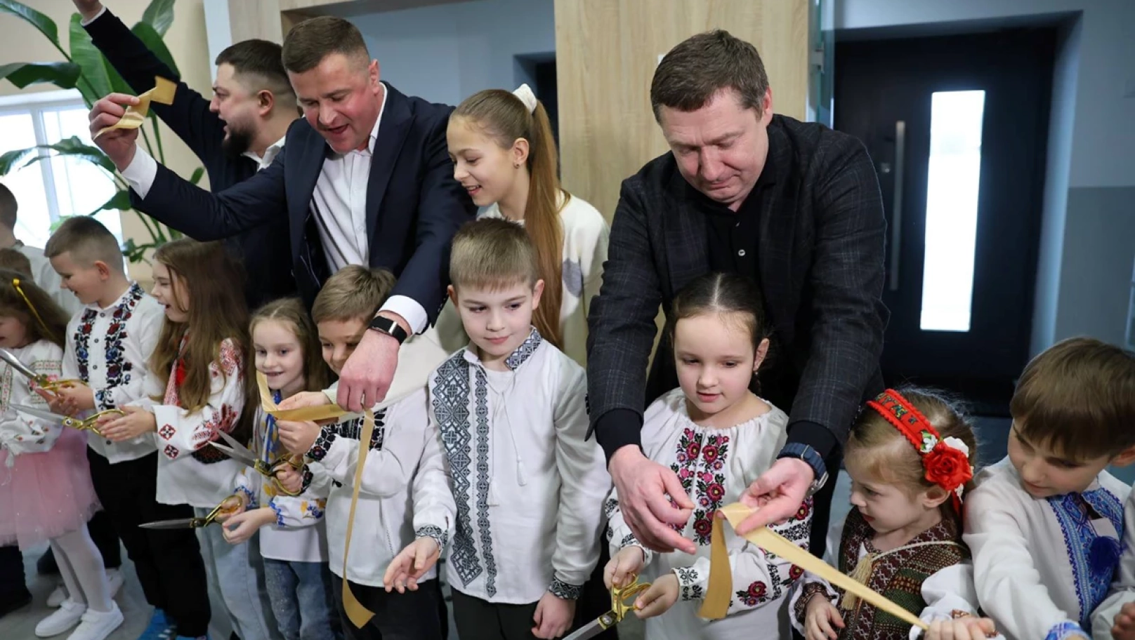 На Львівщині відкрили ліцей за 43 млн грн