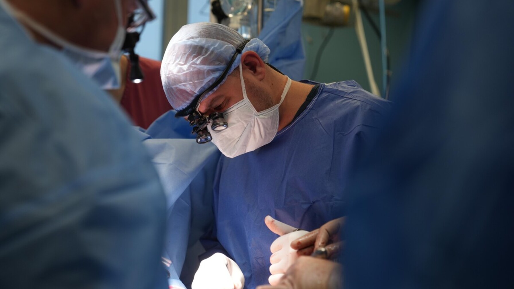 Батько двох Захисників отримав нове серце у Львові