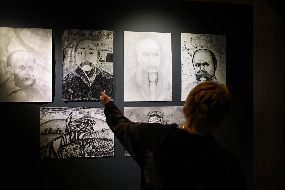 У Львові відкрили виставку «Шевченко. Діти»: 63 дитячі роботи про Кобзаря