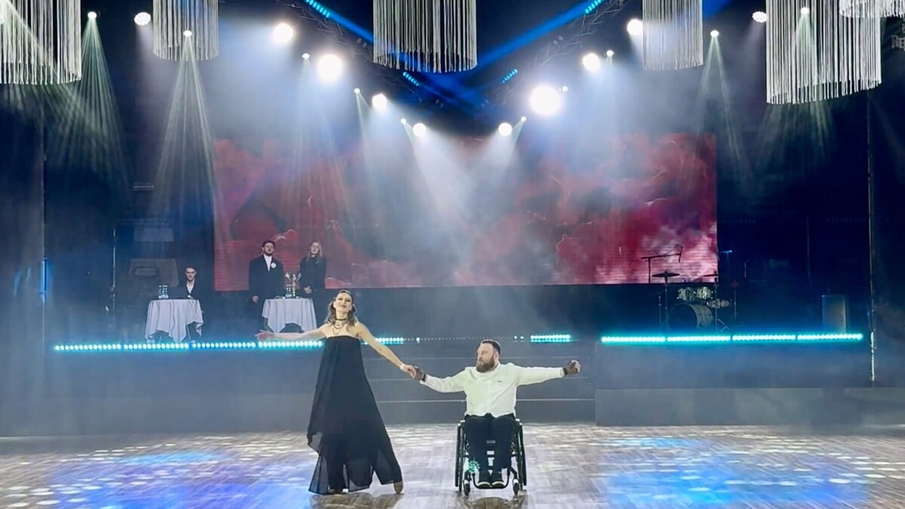 Ветеран на кріслі колісному вперше вийшов на паркет заради дітей UNBROKEN KIDS у Львові (ВІДЕО)