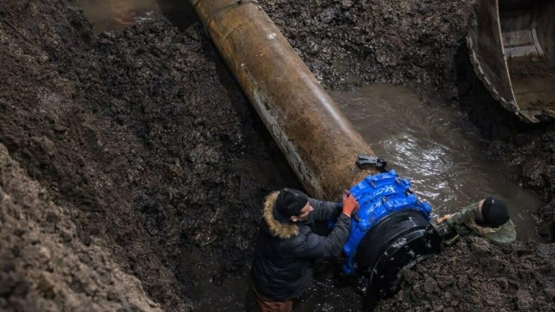 Аварію на водопроводі в Домажирі ліквідували: вода до львів’ян надходитиме у другій половині дня