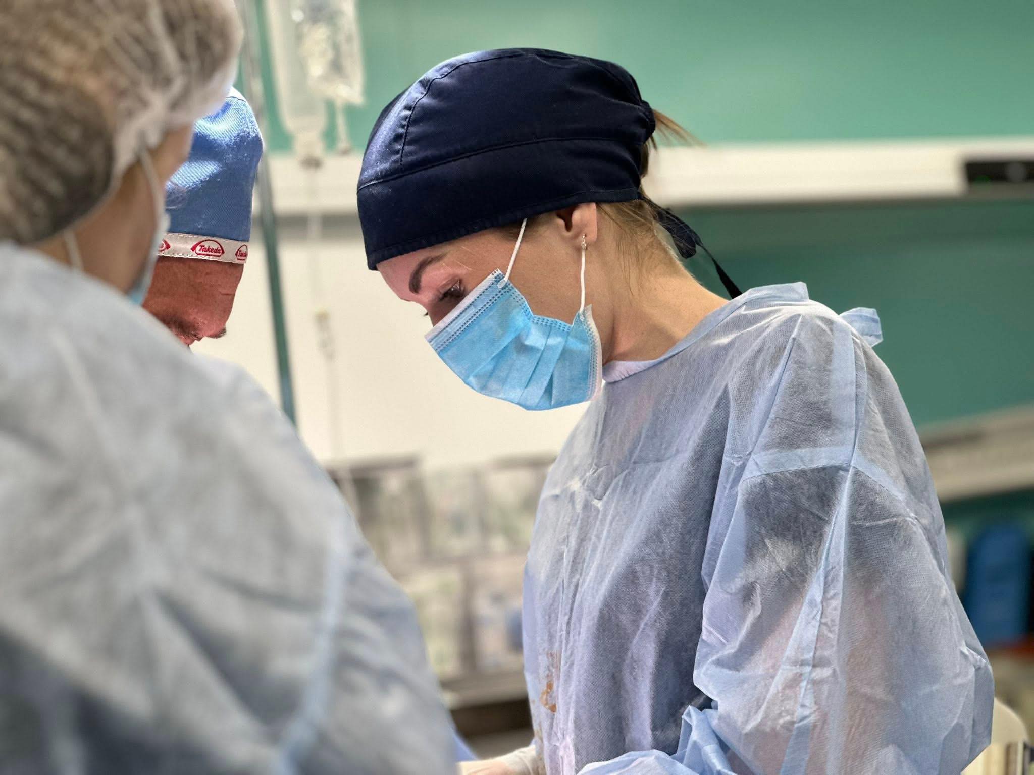 У Львові пацієнтці видалили пухлину мозку: операцію виконали за допомогою новітньої технології