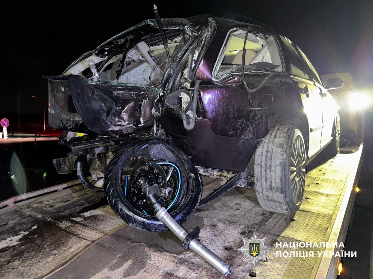 Нічна ДТП біля Львова: зіткнулися авто і два мотоцикли, є постраждалі