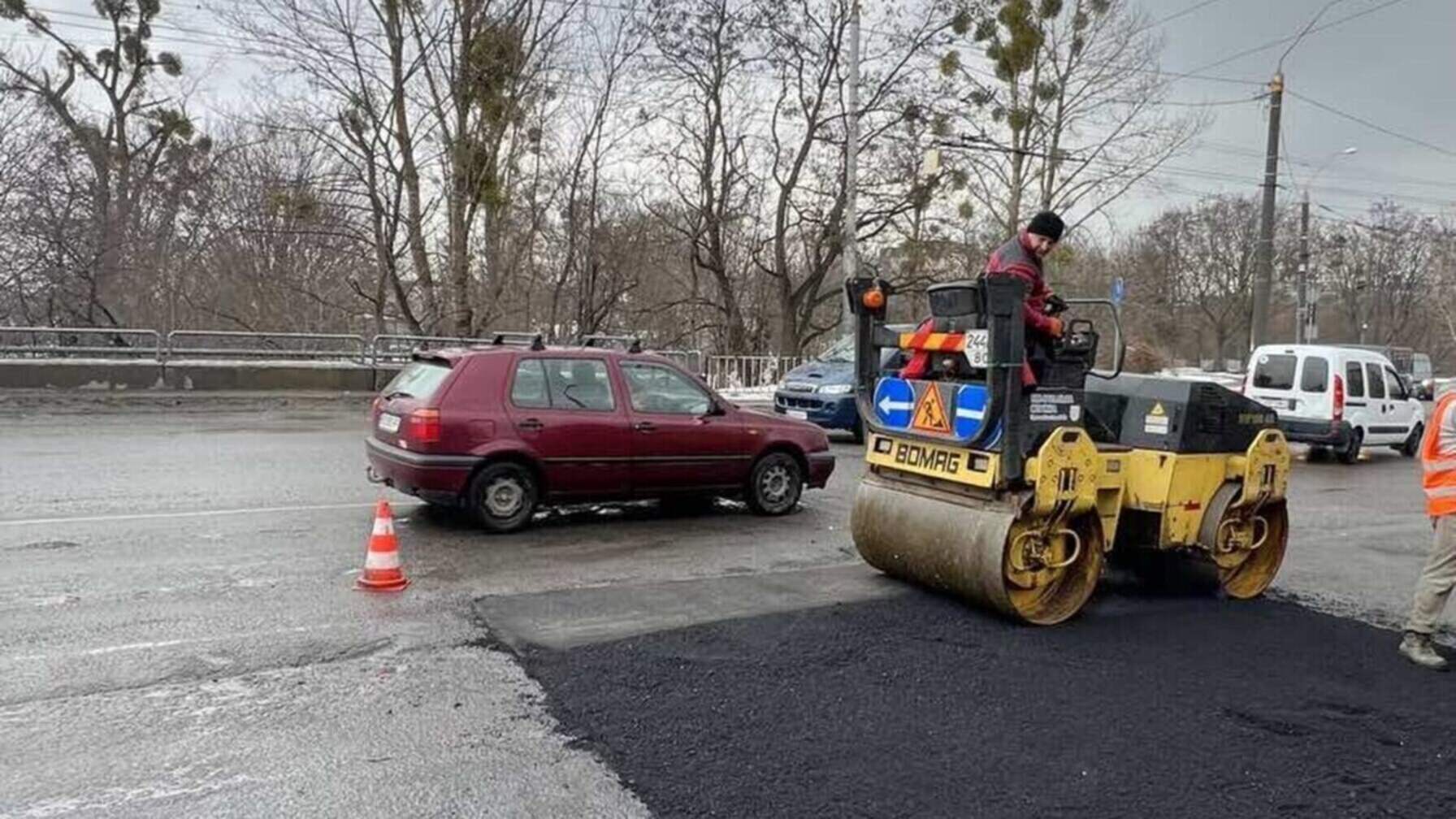 На проспекті Чорновола у Львові частково обмежать рух через ремонт дороги