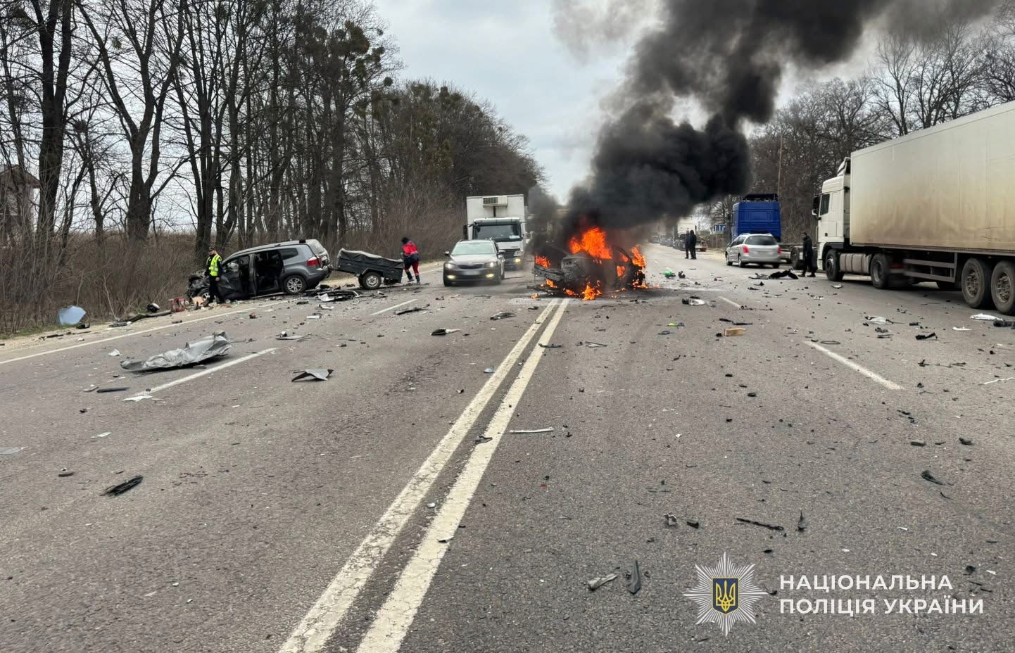 Через смертельну ДТП у Дублянах перекрито рух транспорту