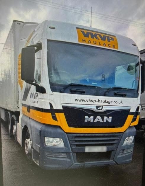 Митники викрили шахрайську схему з “авто для ЗСУ”