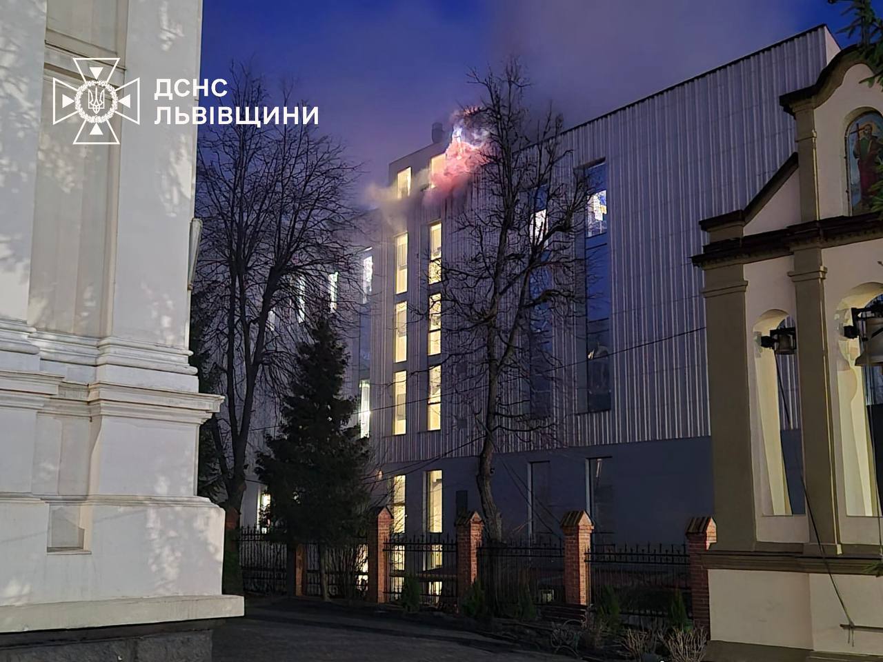 У Львові на вулиці Шевченка сталася масштабна пожежа (ФОТО)