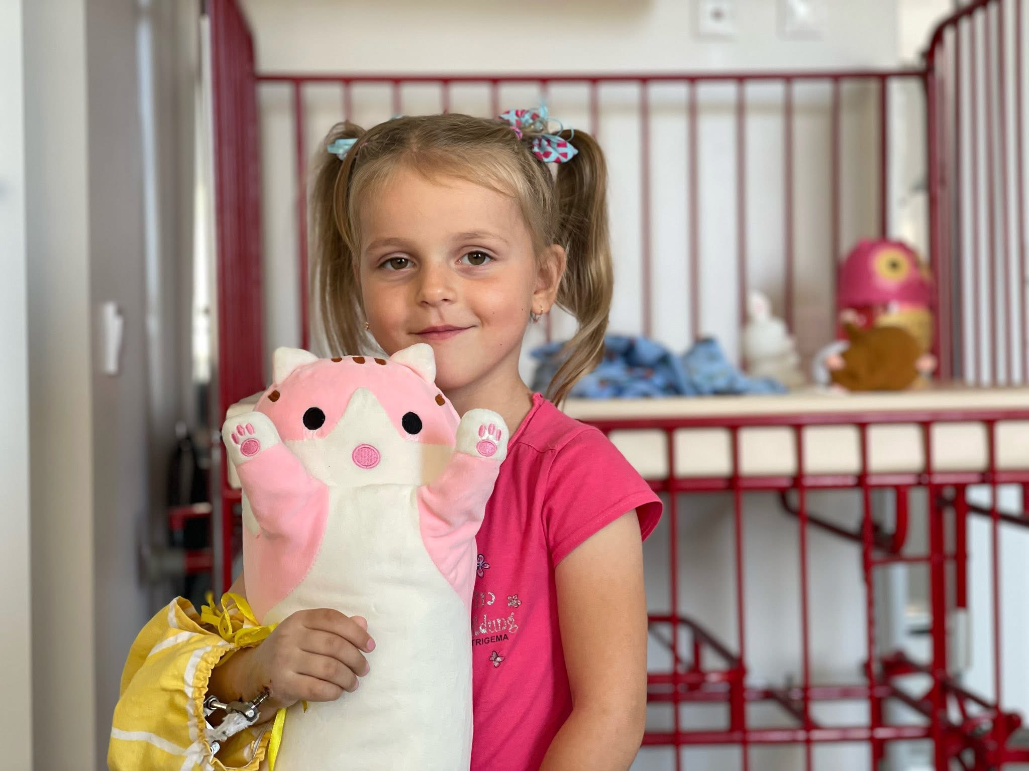 Ускладнення після ангіни спричинило руйнування 4 см кістки у дитини зі Львівщини