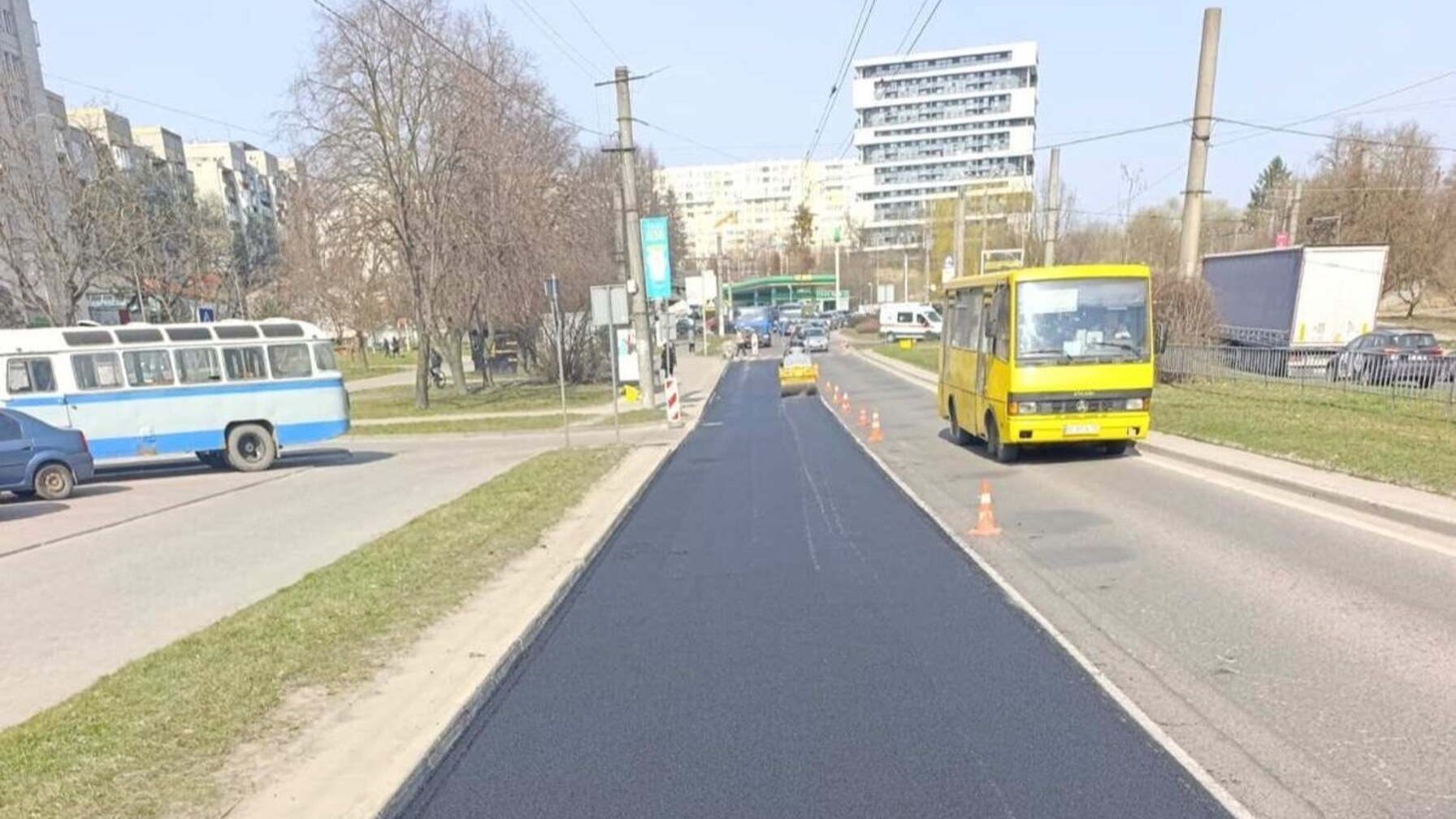 На вихідних у Франківському районі ремонтуватимуть дорожнє полотно: рух транспорту буде обмежений