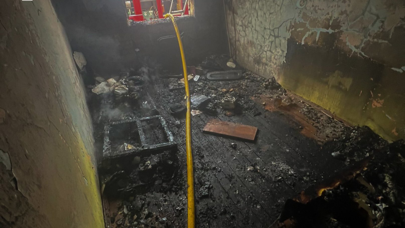 Вибух у будинку на Львівщині: 20-річний хлопець вибіг у вогні