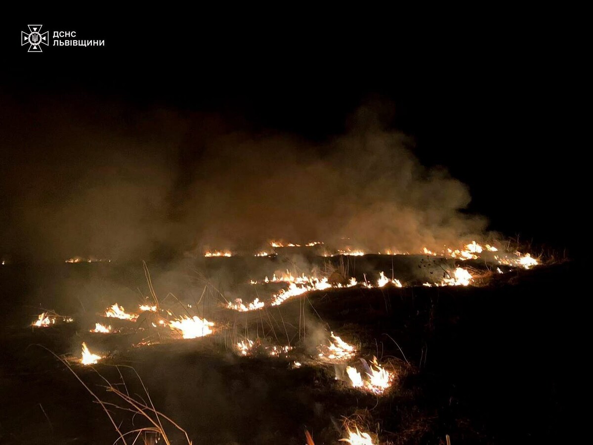 У населених пунктах громади посилюють контроль через масове спалювання сухостою